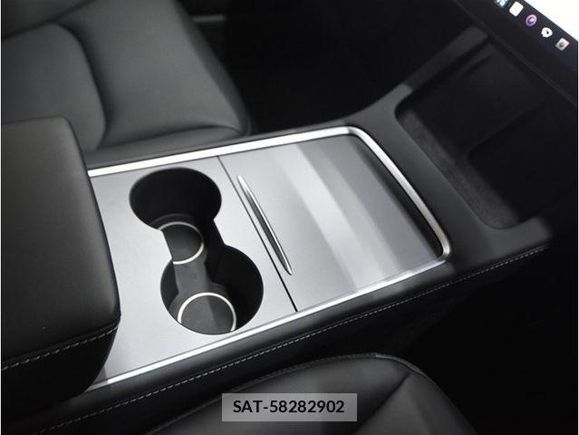 Tesla MODEL 3 2021-05 7789869-22