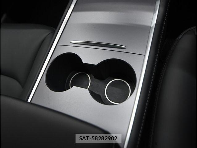 Tesla MODEL 3 2021-05 7789869-24