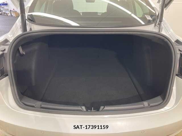 Tesla MODEL 3 2021-05 7789868-13
