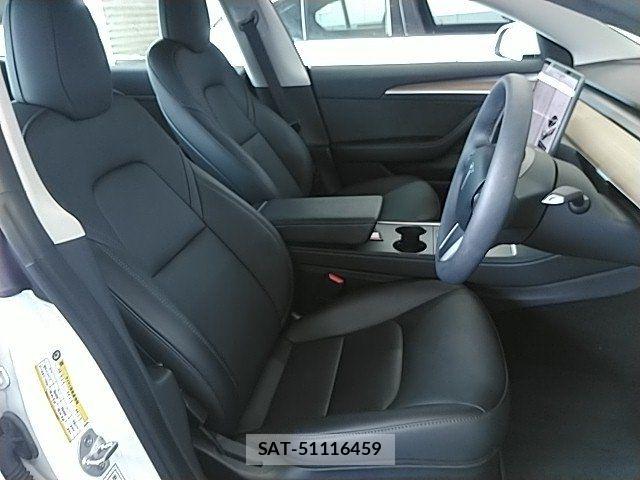 Tesla MODEL 3 2023-08 7880047-9