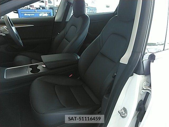 Tesla MODEL 3 2023-08 7880047-10