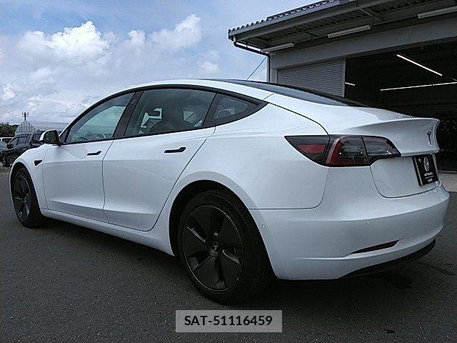 Tesla MODEL 3 2023-08 7880047-17