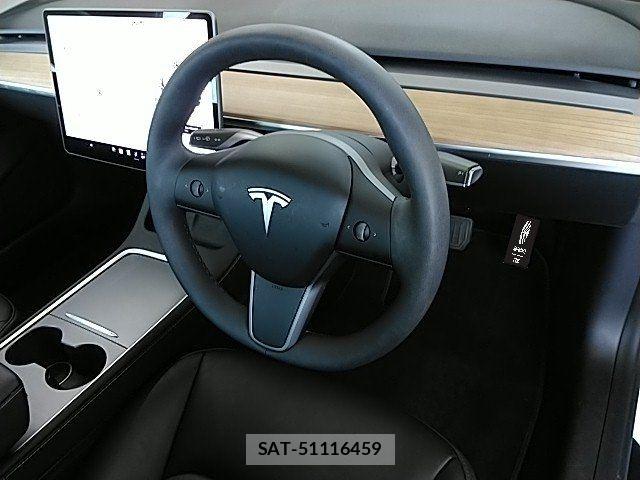 Tesla MODEL 3 2023-08 7880047-1