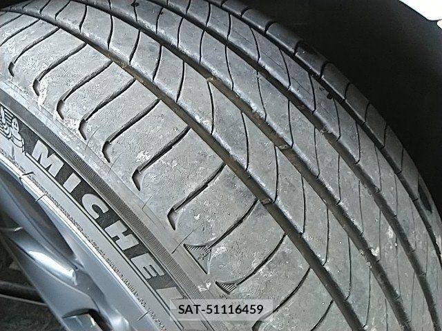 Tesla MODEL 3 2023-08 7880047-21