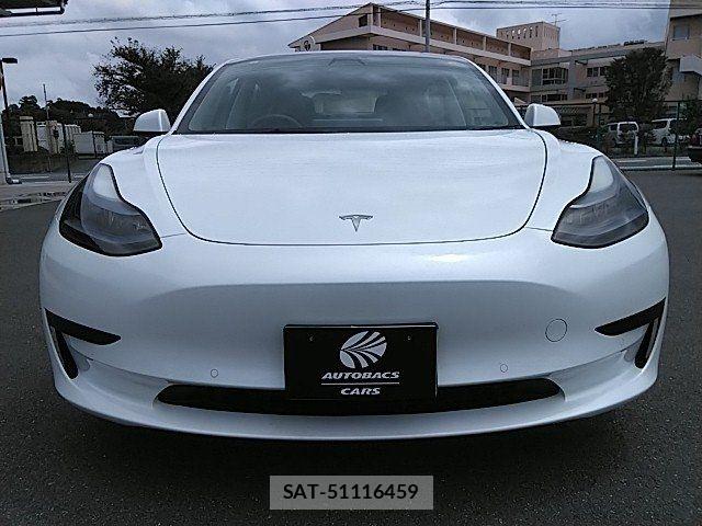 Tesla MODEL 3 2023-08 7880047-3