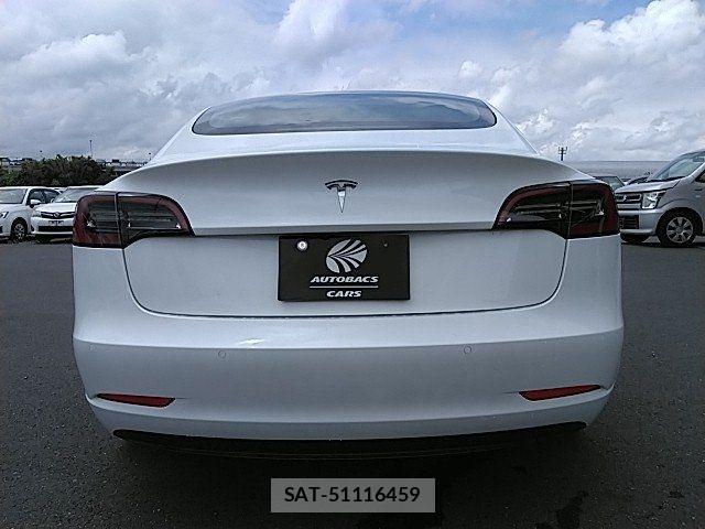 Tesla MODEL 3 2023-08 7880047-4