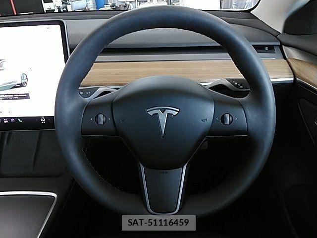 Tesla MODEL 3 2023-08 7880047-7