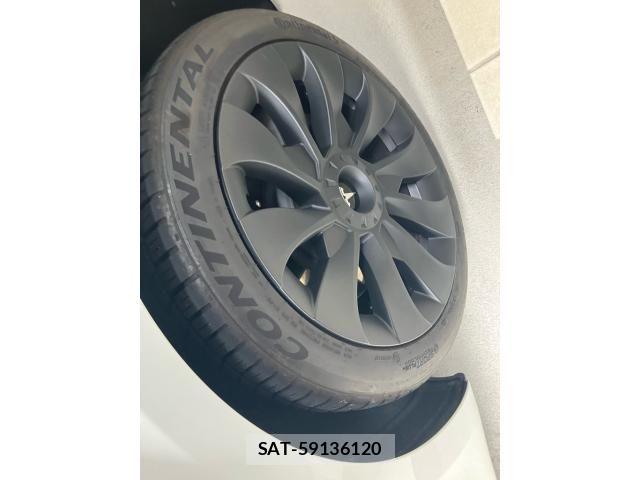 Tesla MODEL 3 2020-09 7880049-9