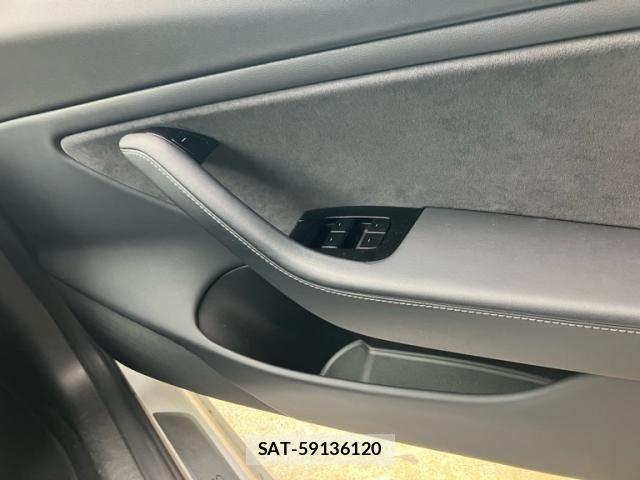 Tesla MODEL 3 2020-09 7880049-13