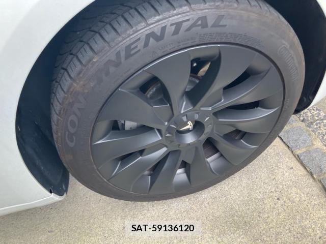 Tesla MODEL 3 2020-09 7880049-7