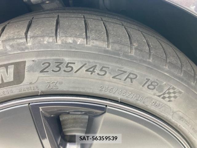 Tesla MODEL 3 2021-12 7880054-10