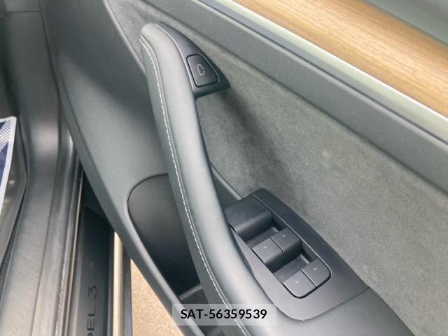Tesla MODEL 3 2021-12 7880054-12