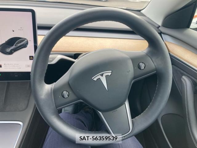 Tesla MODEL 3 2021-12 7880054-16