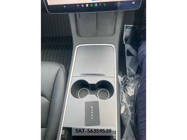 Tesla MODEL 3 2021-12 7880054-23