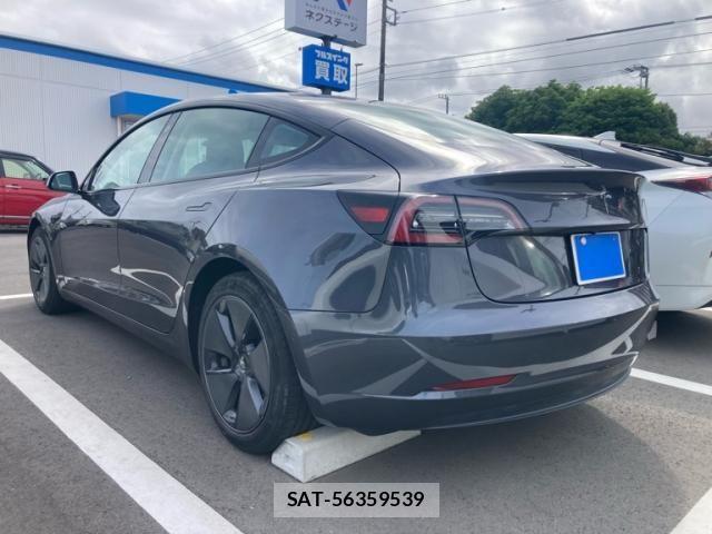 Tesla MODEL 3 2021-12 7880054-4