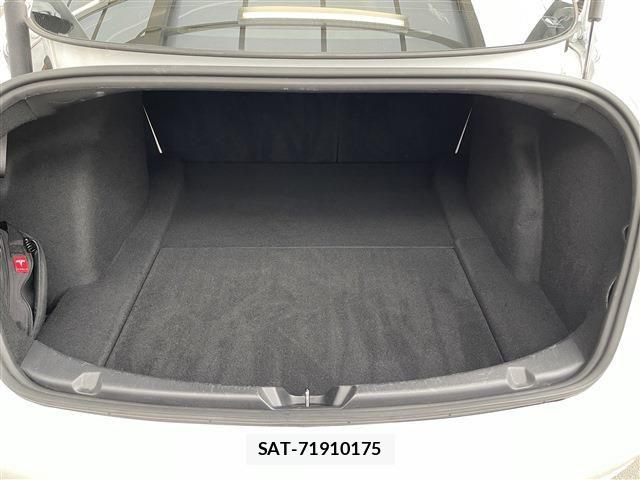 Tesla MODEL 3 2021-03 7880048-16