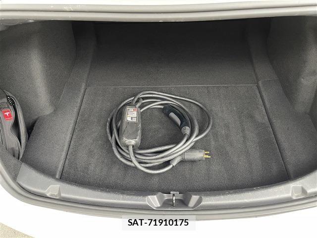 Tesla MODEL 3 2021-03 7880048-17