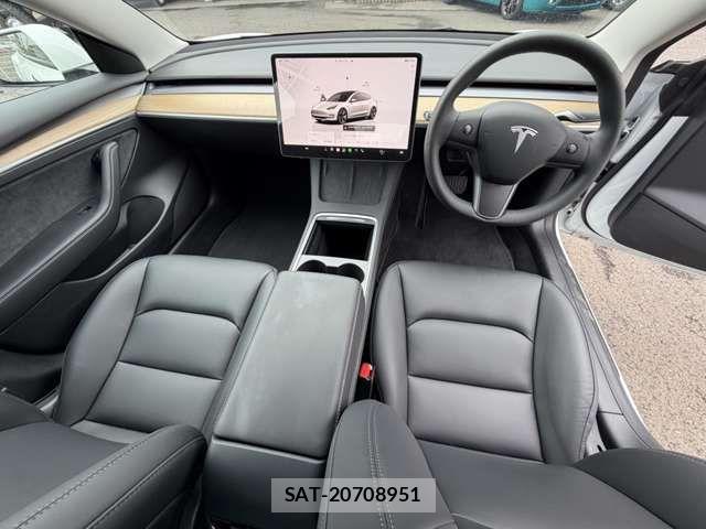 Tesla MODEL 3 2023-08 7880046-10