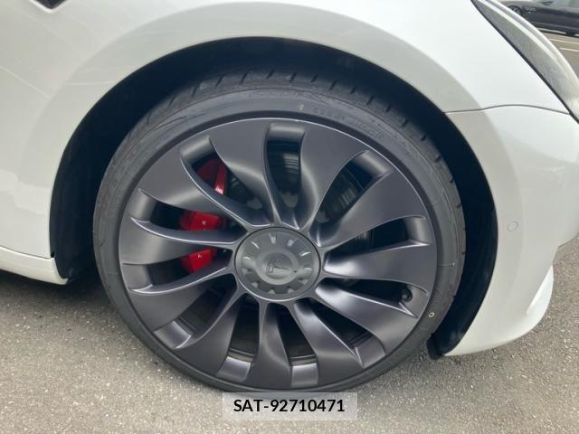 Tesla MODEL 3 2020-12 7964129-9