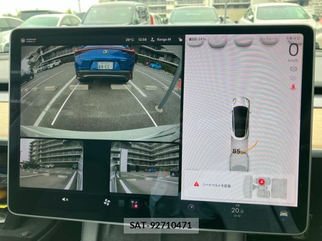 Tesla MODEL 3 2020-12 7964129-21