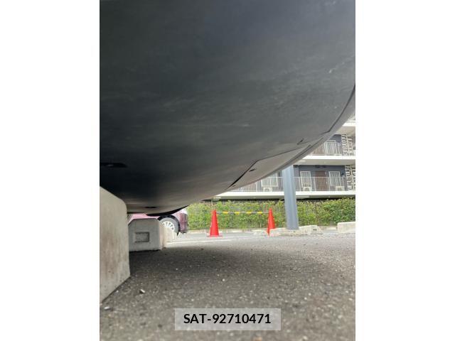 Tesla MODEL 3 2020-12 7964129-6