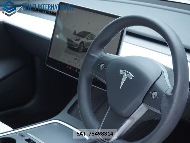 Tesla MODEL 3 2022-03 7964128-10