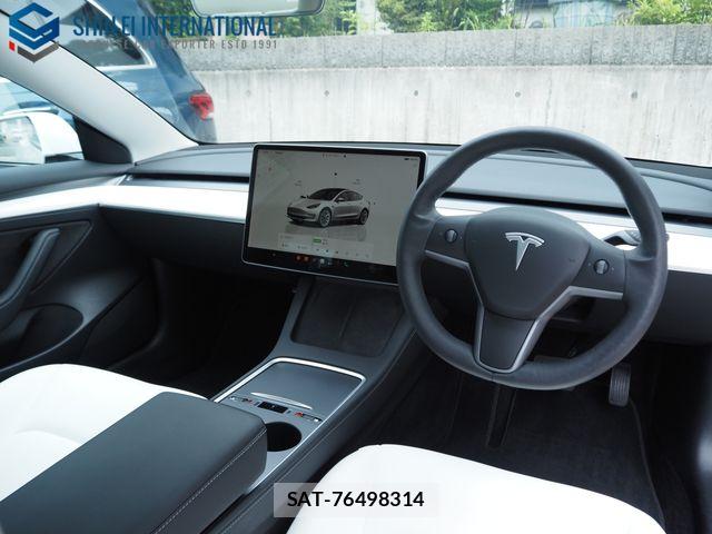Tesla MODEL 3 2022-03 7964128-2