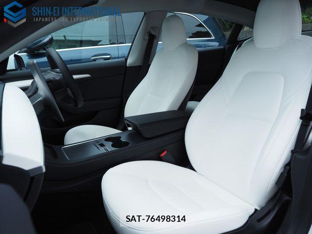 Tesla MODEL 3 2022-03 7964128-6