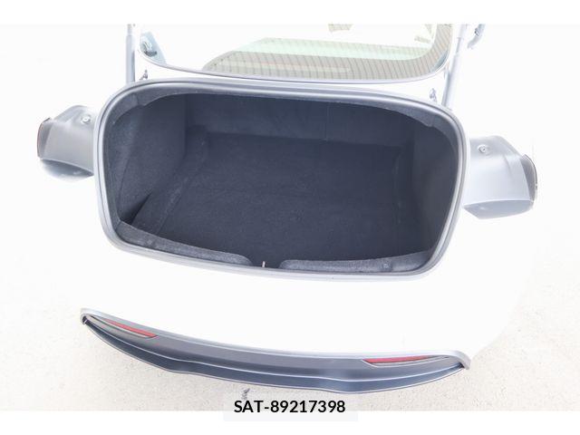Tesla MODEL 3 2024-05 7981346-16