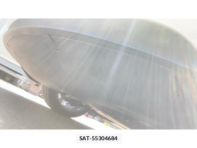 Tesla MODEL 3 2022-03 7981349-10