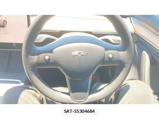 Tesla MODEL 3 2022-03 7981349-12