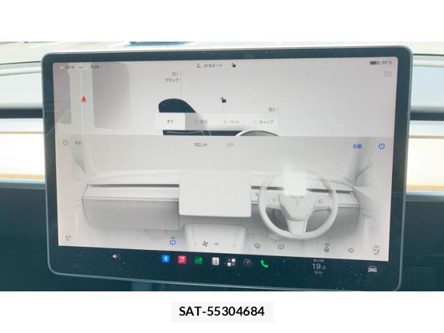 Tesla MODEL 3 2022-03 7981349-14