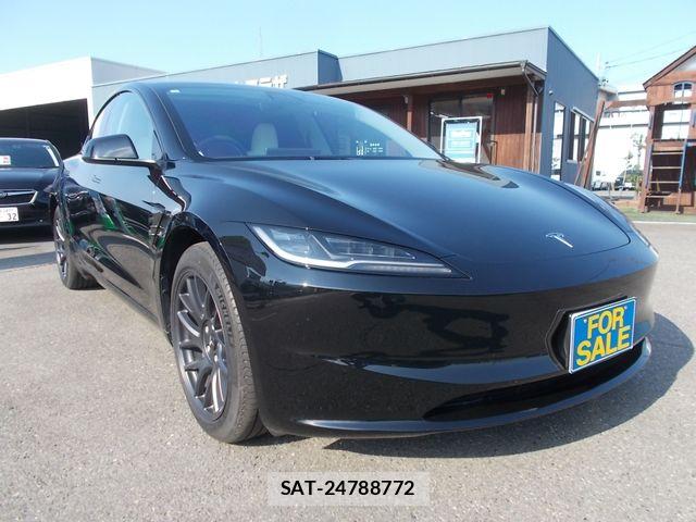 Tesla MODEL 3 2023-12 7981347-0