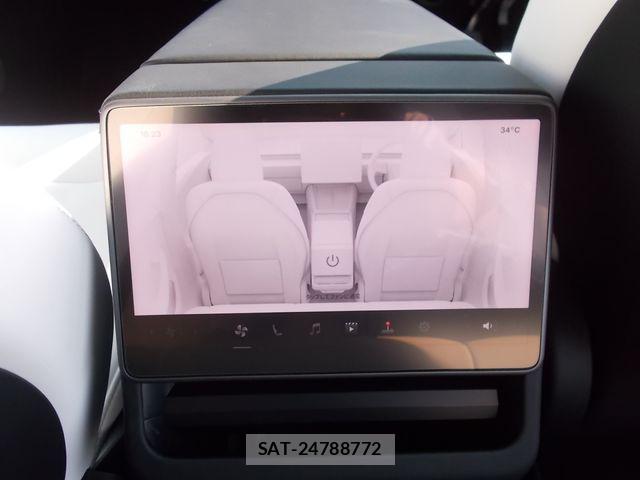 Tesla MODEL 3 2023-12 7981347-6