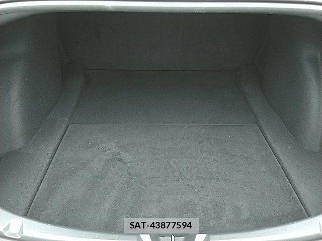 Tesla MODEL 3 2021-12 8038758-13