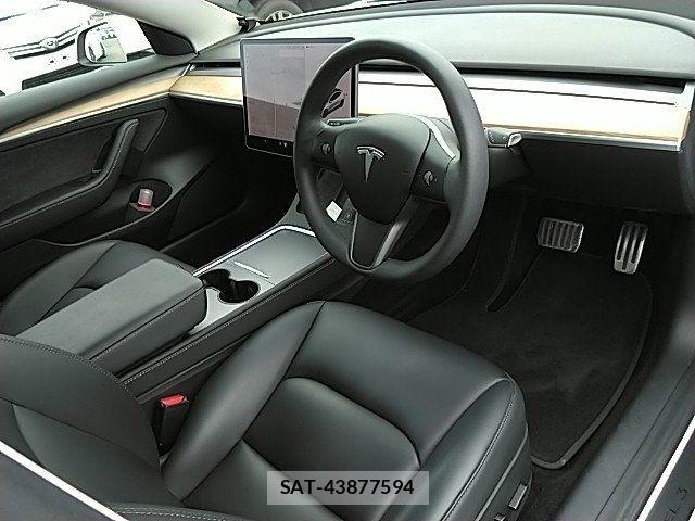 Tesla MODEL 3 2021-12 8038758-1