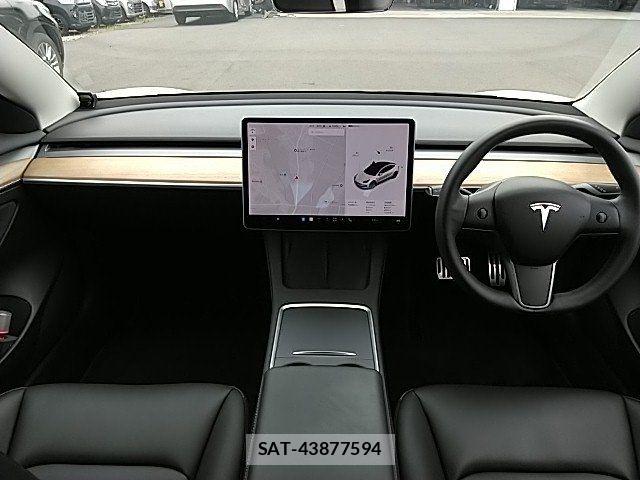 Tesla MODEL 3 2021-12 8038758-8