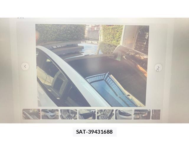 Tesla MODEL 3 2023-09 8232145-15