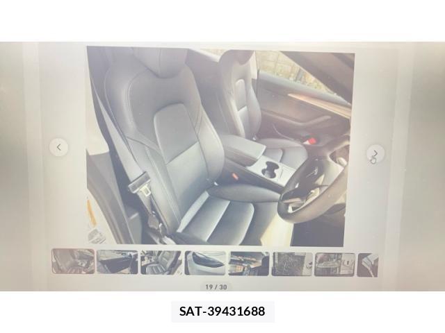 Tesla MODEL 3 2023-09 8232145-17