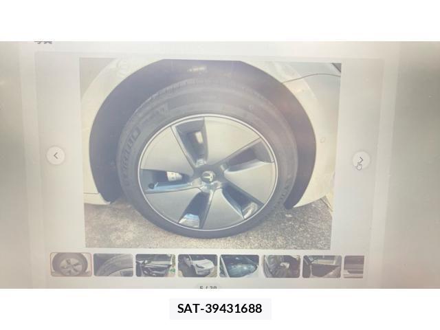 Tesla MODEL 3 2023-09 8232145-4