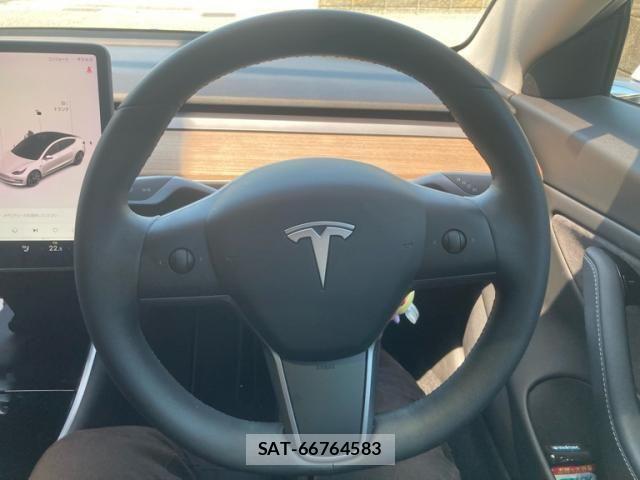 Tesla MODEL 3 2020-08 8232146-15