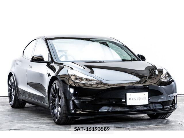 Tesla MODEL 3 2021-06 8317642-5