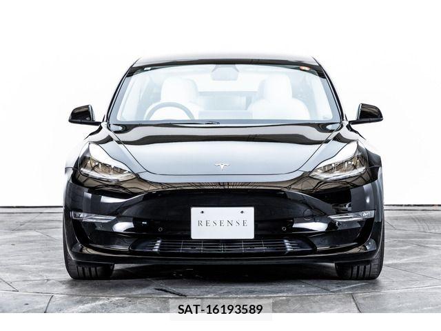 Tesla MODEL 3 2021-06 8317642-8