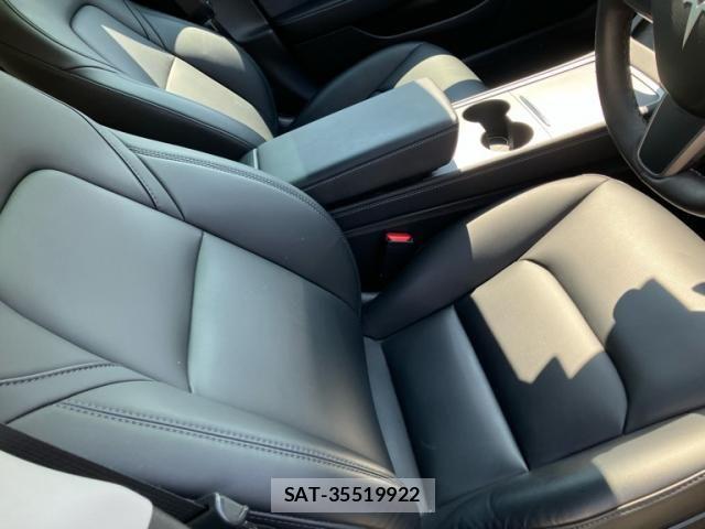 Tesla MODEL 3 2022-02 8317643-13