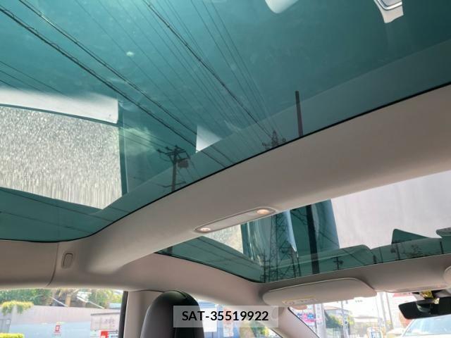 Tesla MODEL 3 2022-02 8317643-16