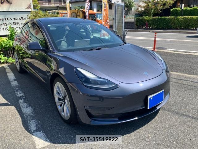 Tesla MODEL 3 2022-02 8317643-2