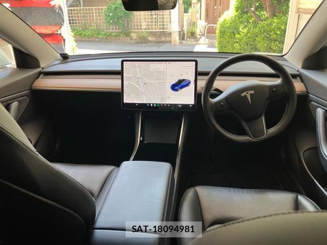 Tesla MODEL 3 2020-09 8317644-12