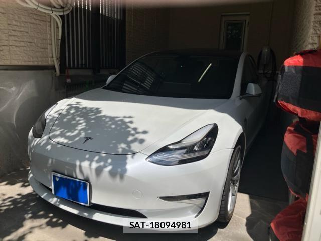 Tesla MODEL 3 2020-09 8317644-2