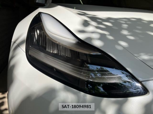 Tesla MODEL 3 2020-09 8317644-7