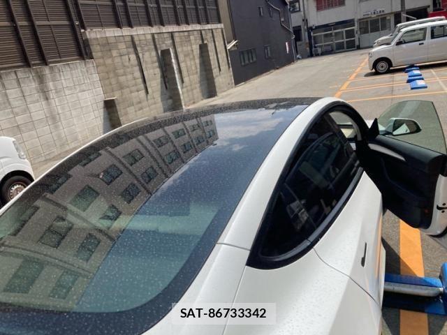 Tesla MODEL 3 2021-07 8317645-13